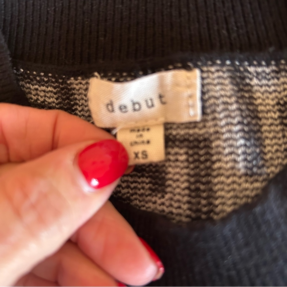 Debut Black and White Geometric Sweater - Picture 3 of 3